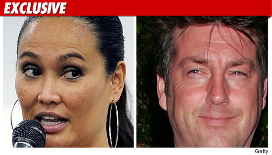 Tia Carrere Divorce