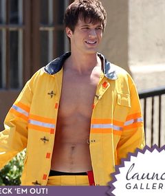 "90210" Hunk Dons Fireman Uniform -- Just 'Cuz