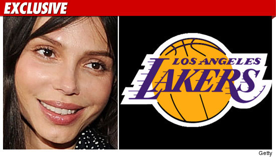 0830_oksana_lakers_EX_getty