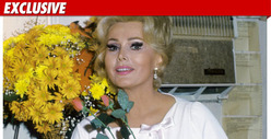 Zsa Zsa Gabor Rushed to Hospital -- Water in Lungs