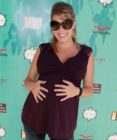 Jodie Sweetin Gives Birth