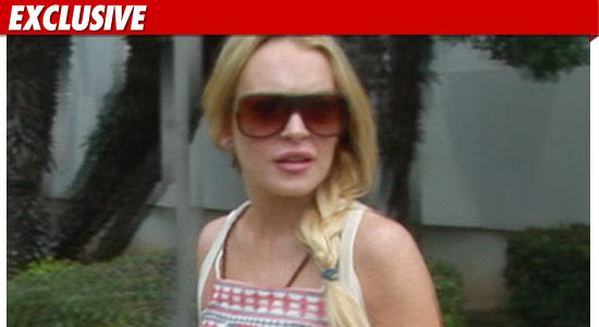 0903_lindsay_lohan_EX_TMZ_01