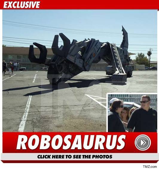 0903_robosaurus_launch_TMZ_EX_02