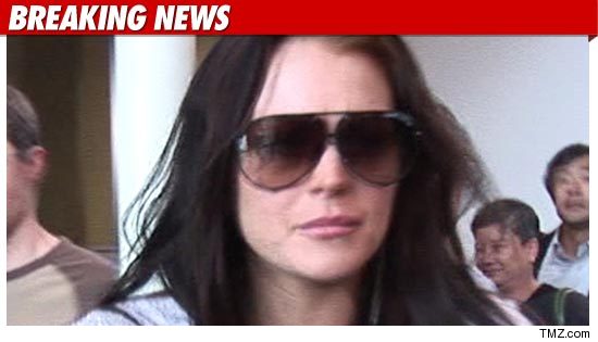 0905_Lindsay_Lohan_TMZ_bn_06