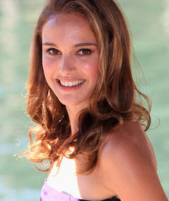 Portman to Replace Jolie in "Gravity"?