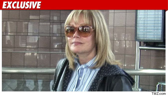 0922_candy_spelling_EX_TMZ_01