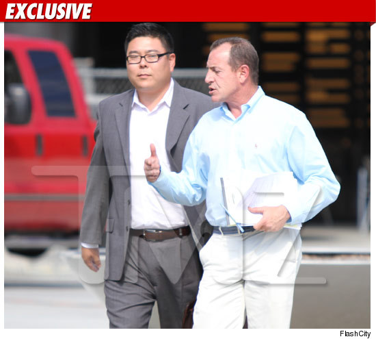 0929_michael_lohan_ex_tmz_flashcity