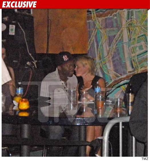 50 Cent and Chelsea Handler went to a bar in New Orleans last night and