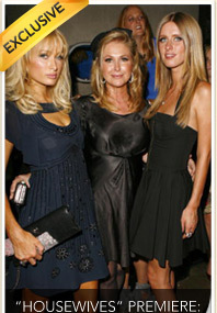Paris & Nicky Support Their Aunts