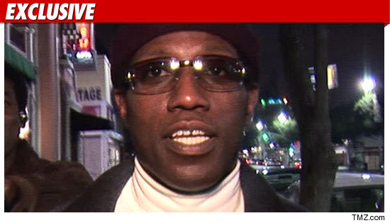 0923_wesley_snipes_EX_TMZ_01