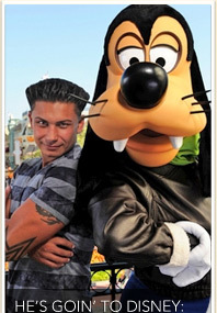 Pauly D Fist Pumps with Goofy!