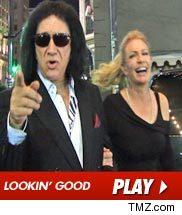 1025_simmons_tmz_video