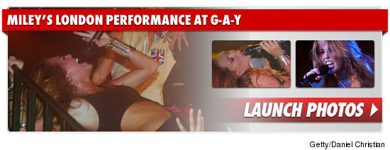 1105_miley_london_performance_footer