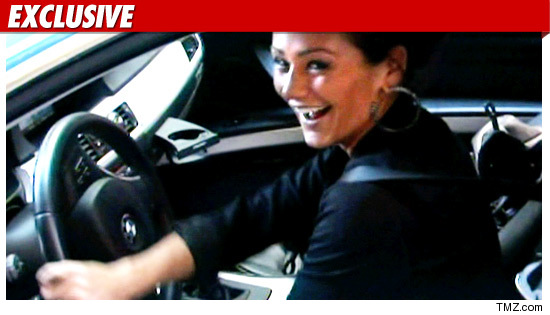 111810_jwoww_happy_tmz_ex
