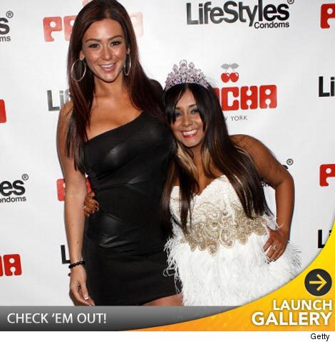 1121_snooki_launch
