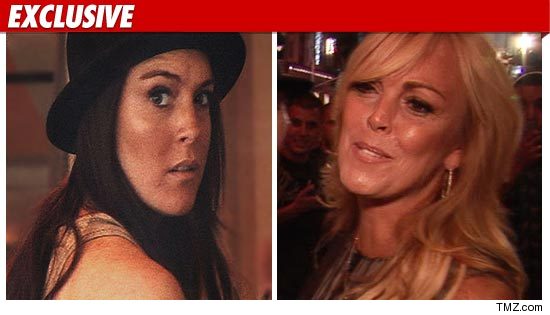 1215_Lindsay_dina_lohan_TMZ_EX