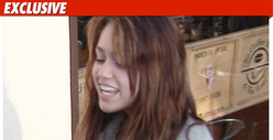 Post-Bong Miley Cyrus -- Not Slacking On Set