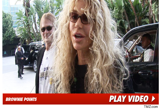 122710_dyan_cannon_video