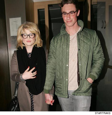 sam waley-cohen engagement. Le couple Kelly Osbourne - Rob