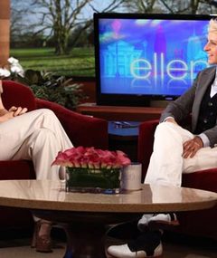 HOOK-UP: Jenny McCarthy: My Sister Set Me Up on Blind Date! 