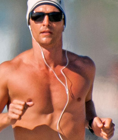 EYE CANDY: Matthew McConaughey's Shirtless Run!