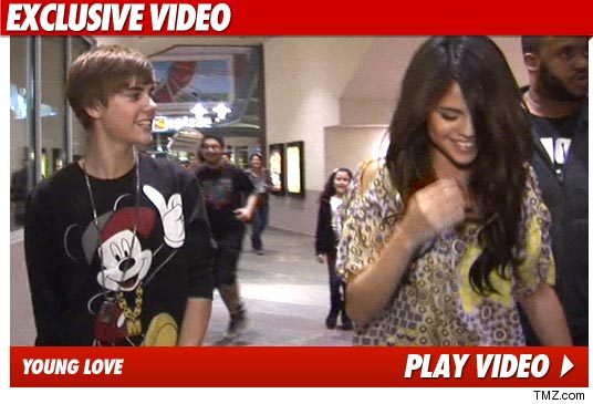 pictures of justin bieber and selena. Justin Bieber amp; Selena Gomez