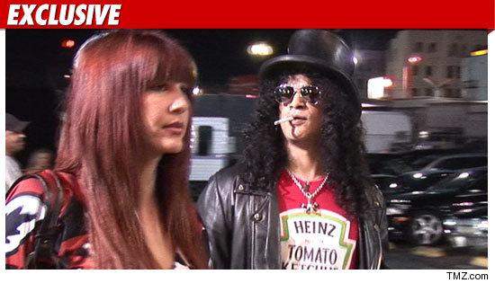 0202_slash_wife_EX_TMZ_01