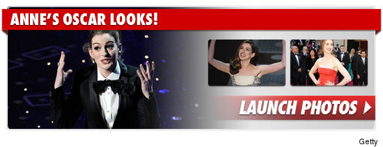 0227_anne_oscars_looks_footer