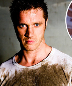 EYE CANDY: '90s Teen Heartthrob Devon Sawa Gets Gritty!