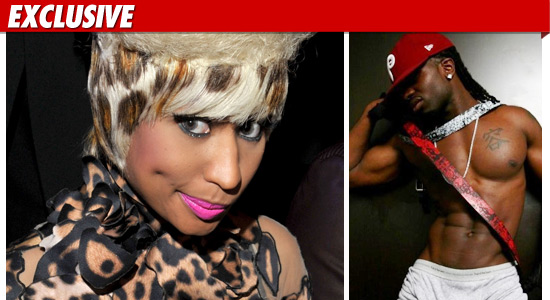 031111_nicki_minaj_ex