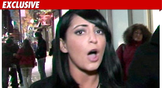 0321_anelina_pivarnick_tmz_ex