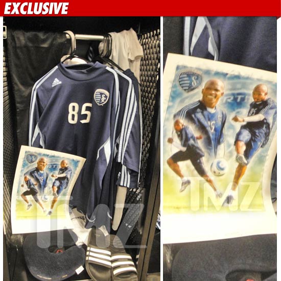 0331_ochocinco_EX_TMZ