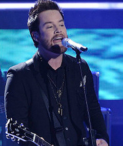 Video: David Cook Returns to 'American Idol'