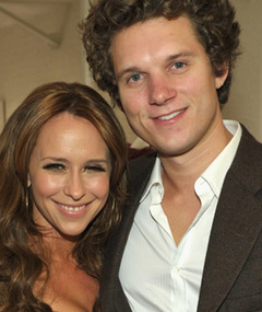 Jennifer Love Hewitt and Alex Beh Split!
