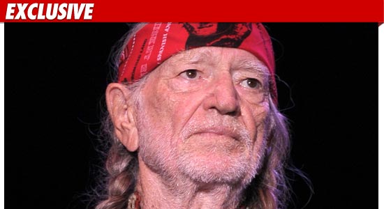 0607_willie_nelson_getty_ex