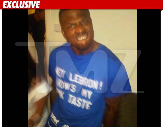 0613_t_shirt_TMZ_ex_wm_2