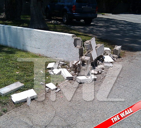 0613_wall_wreckage_tmz