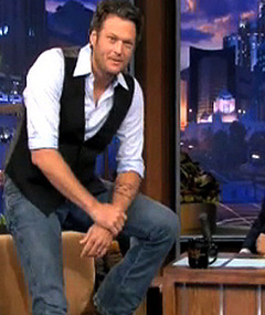 Blake Shelton Reveals Beauty Pageant Past!