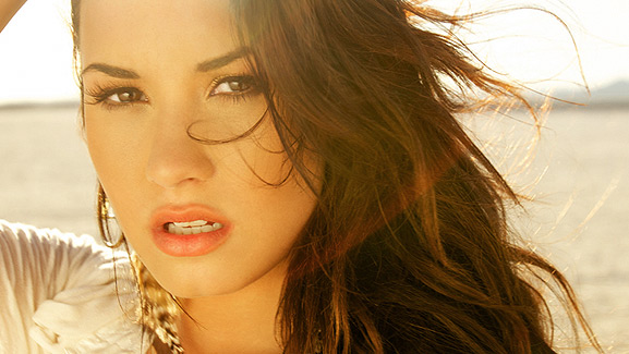 0712_lovato_large