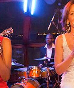 Video: Countess LuAnn Sings with Natalie Cole!