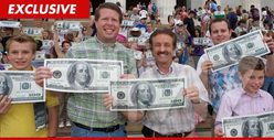 '19 Kids and Counting' Family Blows Up $100 Bills