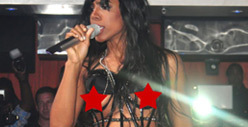Kelly Rowland -- The DOUBLE Nip Slip