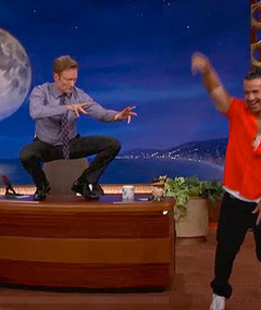 The Situation Teaches Conan O'Brien His Ab Workout