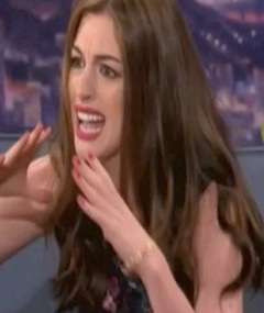 Video: Anne Hathaway Raps About the Paparazzi