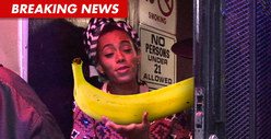 Solange Knowles -- Cop Drama Over MASSIVE Banana