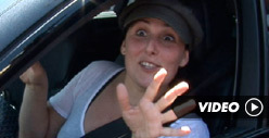 Ricki Lake -- Hobbling After 'Dancing' Injury