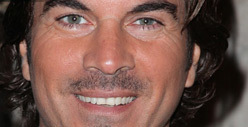 Soap Hunk Sues -- Movie Producer Demanded Pic of My Shlong