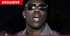 Terrell Owens -- 911 Called for Possible Pill Overdose 