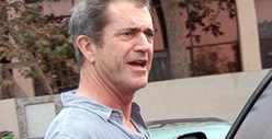 Mel Gibson -- Rear Ends Driver in Arizona