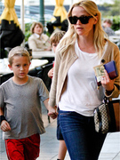 Reese Witherspoon Out with Son Deacon -- He's So Grown Up!